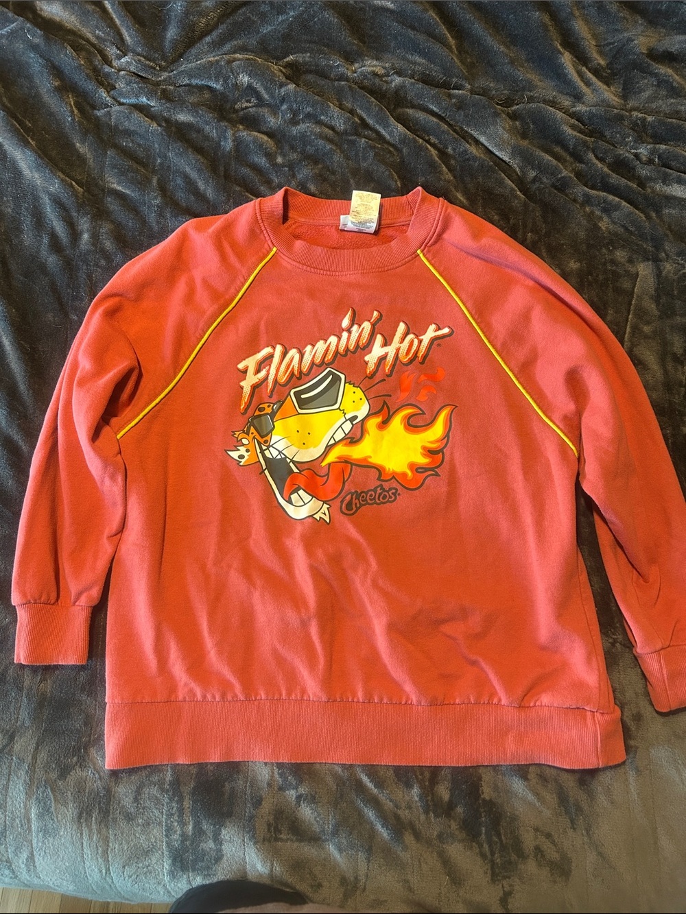 CHEETOS FLAMIN' HOT Unisex Red  Sweatshirt Crew Neck Long Sleeve Logo Size small